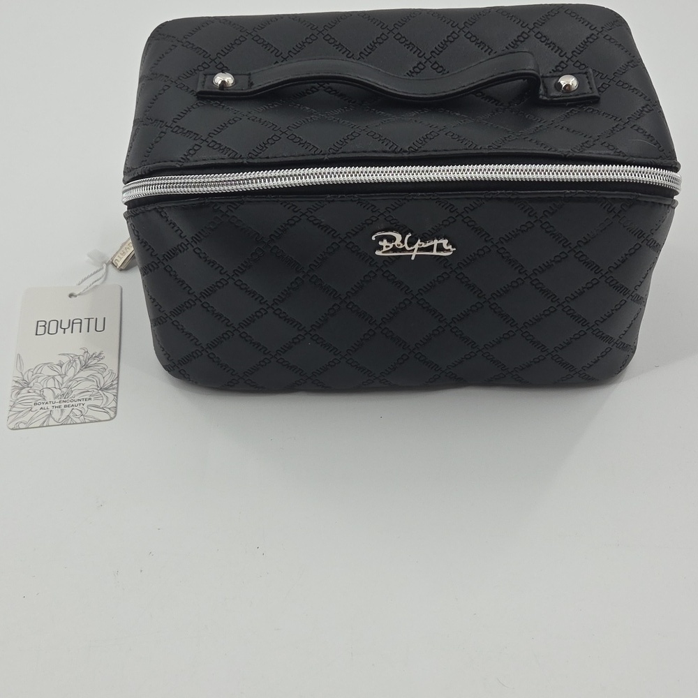 Black Checkered Toiletry Bag With Multiple Compartments - Picture 5 of 16